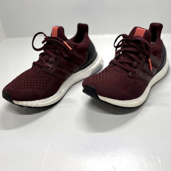adidas Other - Adidas Burgundy Unisex-Child Ultraboost 5.0 DNA (Big Kid) Running Shoe size 4